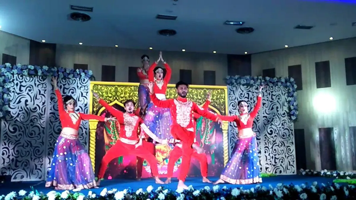 Entry Theme (Dance Troupe)