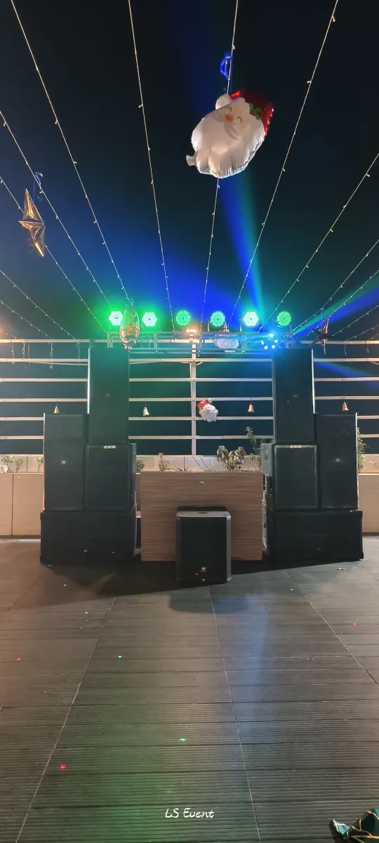 Dj Floor
